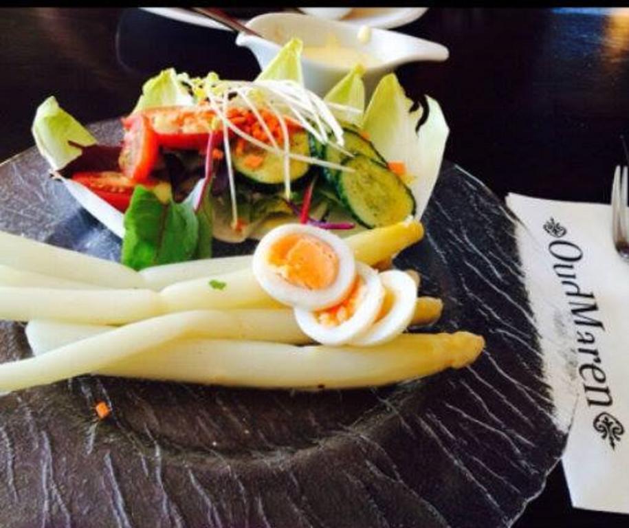 Hotel Brasserie Oud Maren ภายนอก รูปภาพ